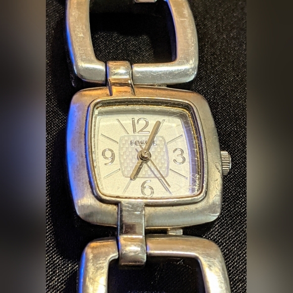 Vintage Fossil Women's Geometric Quartz Watch Stainless Steel Needs Battery - Picture 5 of 11